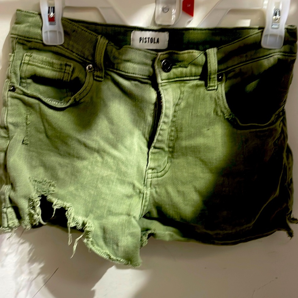 Short shorts pistola
